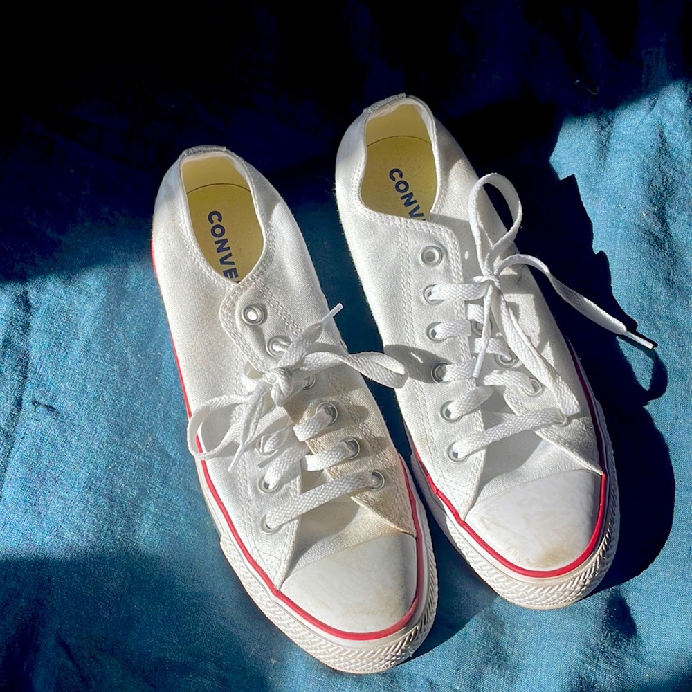White converse 9.5 nwot